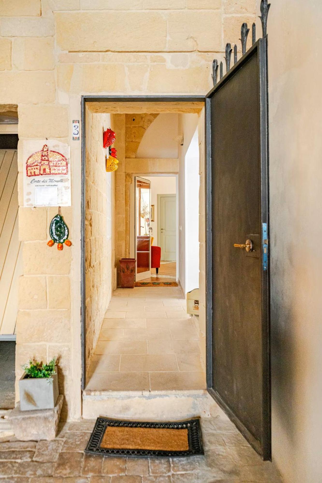 Suite,1662991974:JPEG